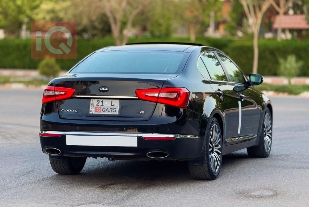 Kia Cadenza